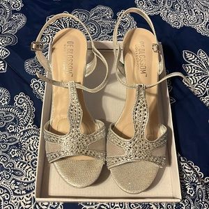 Glittery silver wedges